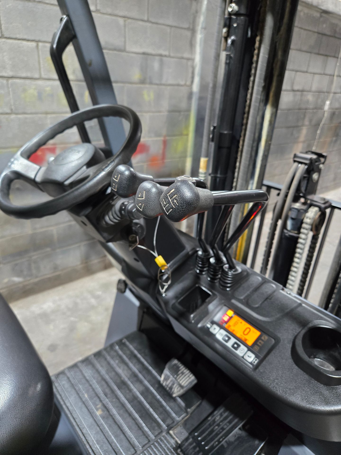 ECO 49 TOYOTA 8FBCU25 - Imagen 4